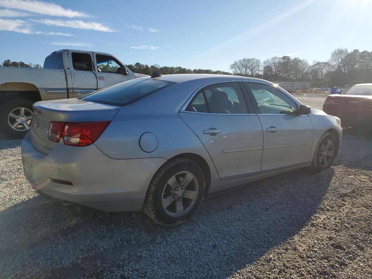 2014 CHEVROLET MALIBU LS photo 3