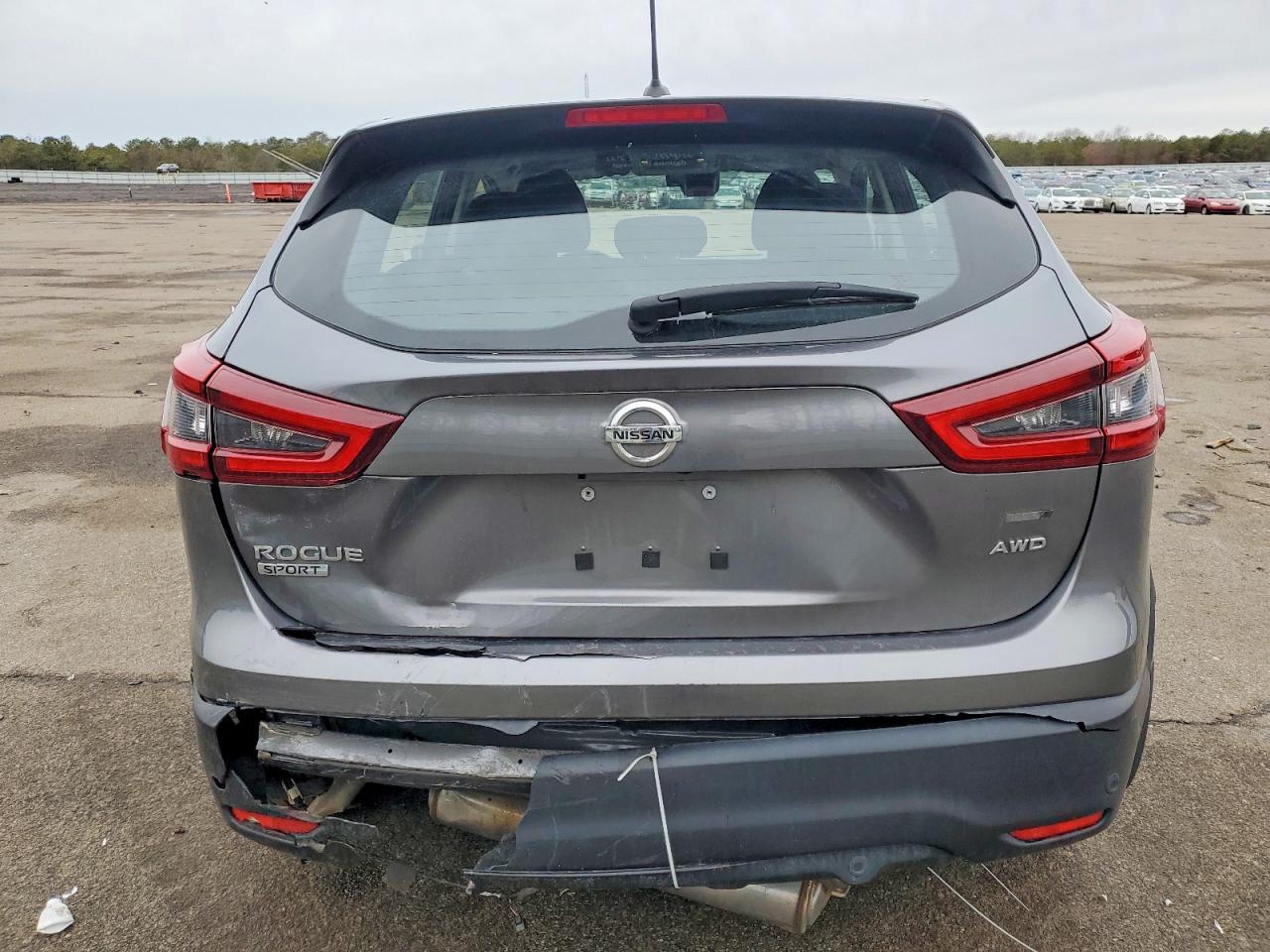 2020 NISSAN ROGUE SPORT S photo 6