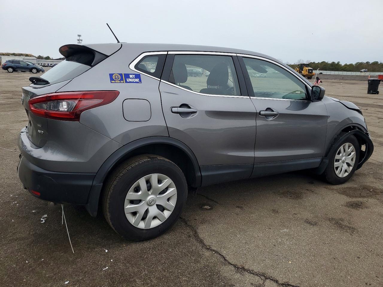 2020 NISSAN ROGUE SPORT S photo 3