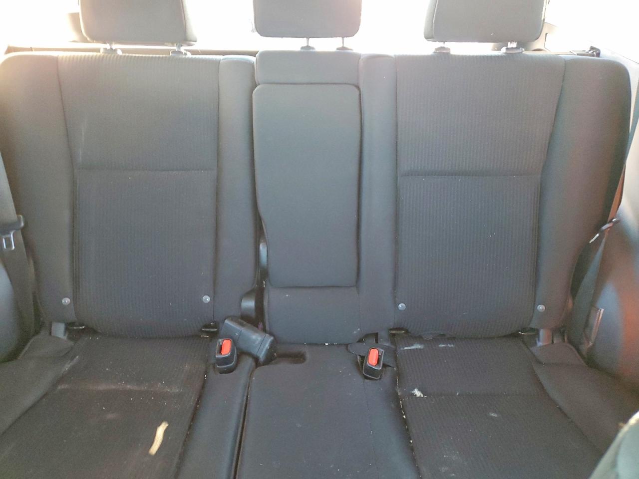 2018 TOYOTA RAV4 LE photo 19