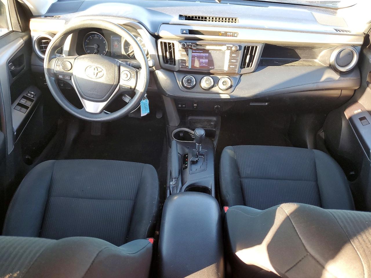 2018 TOYOTA RAV4 LE photo 15