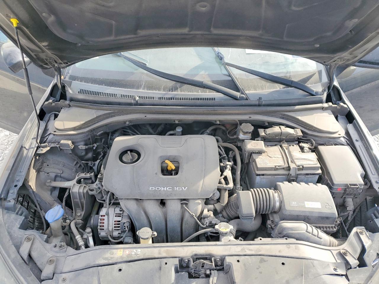 2017 HYUNDAI ELANTRA SE photo 11