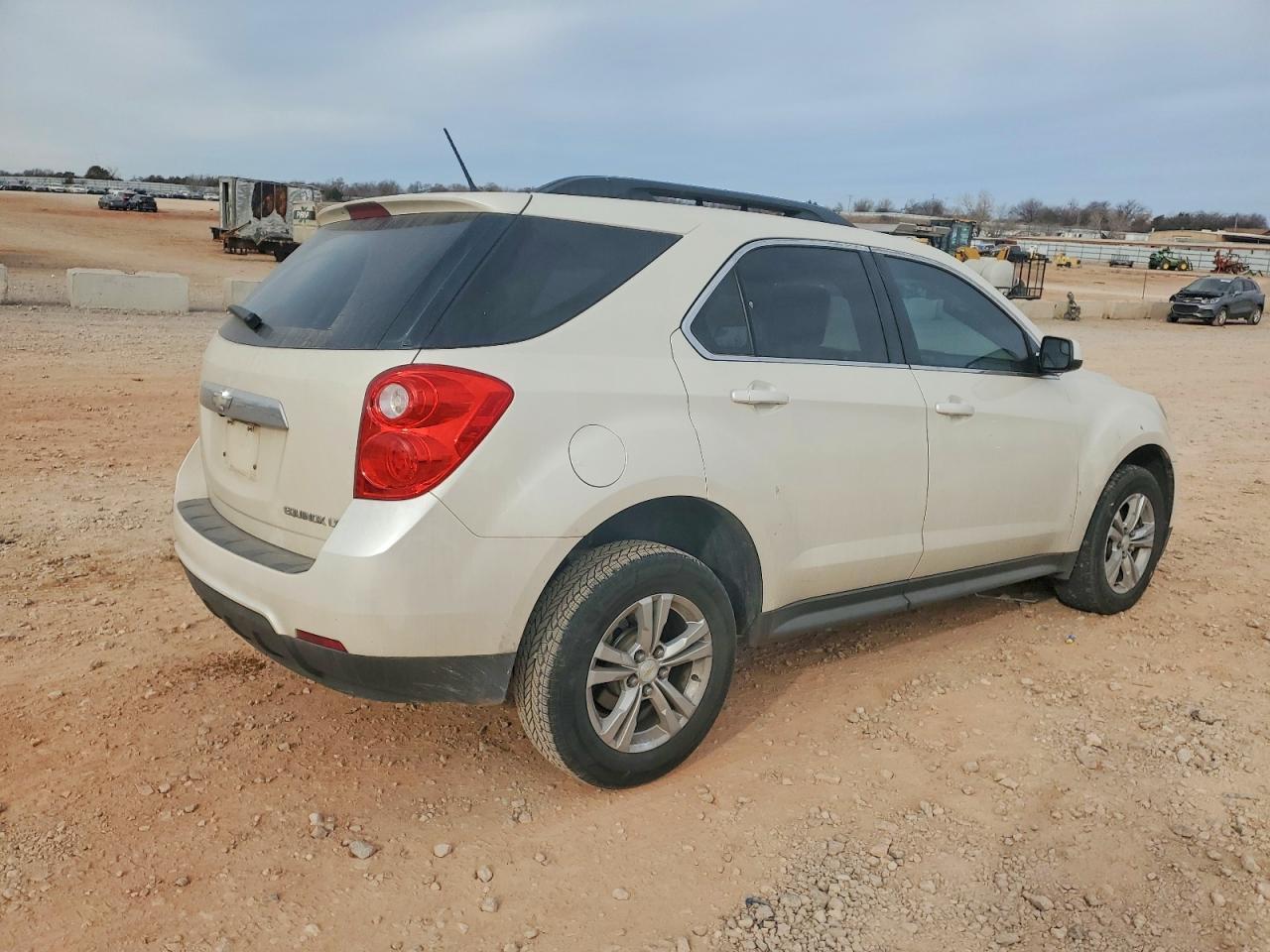 2014 CHEVROLET EQUINOX LT photo 3