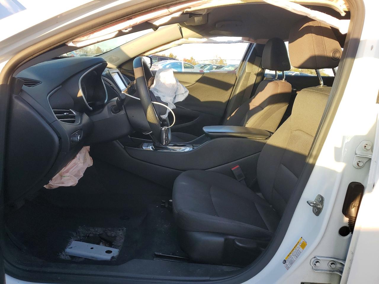 2018 CHEVROLET MALIBU LS photo 7