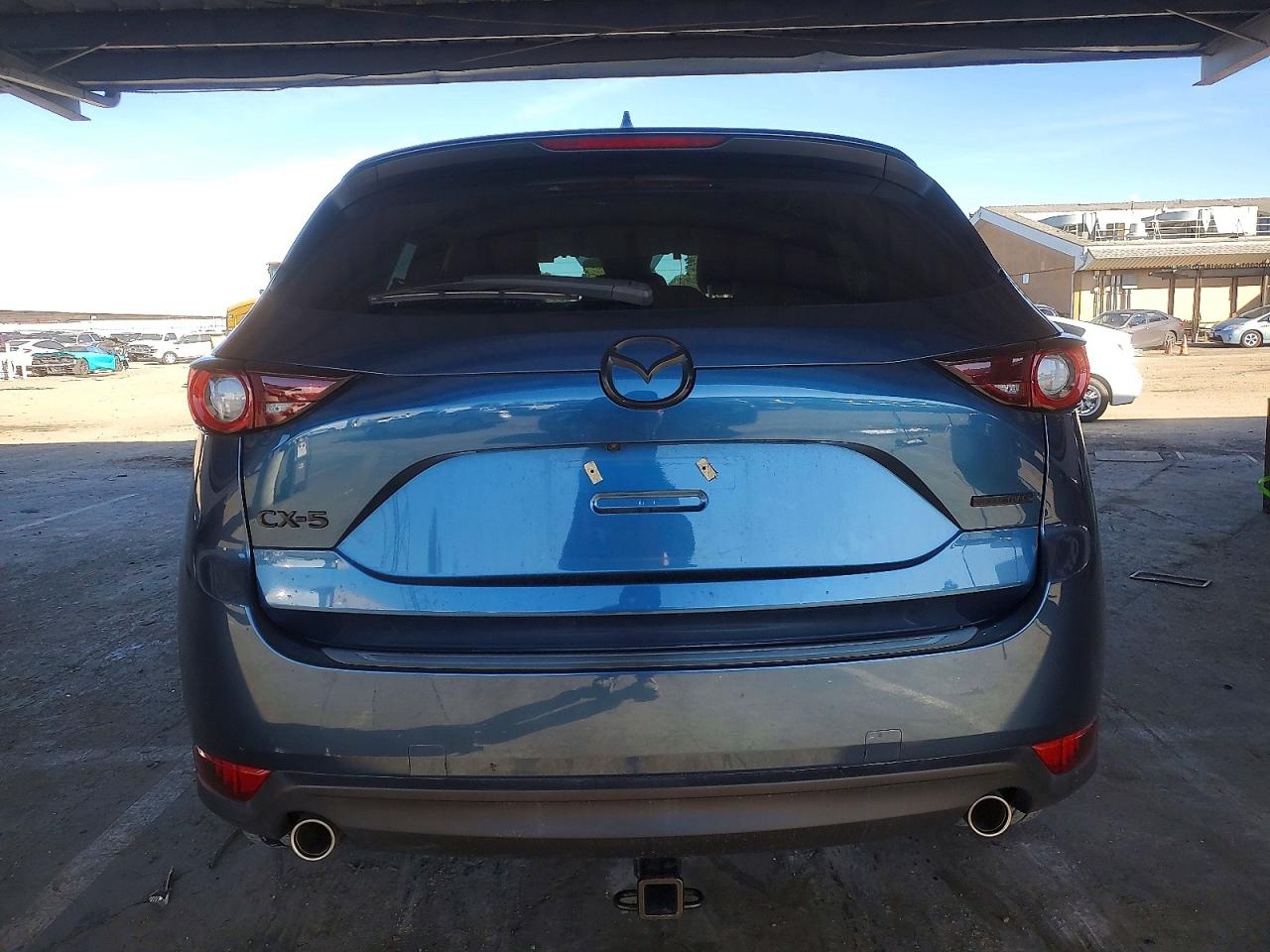2020 MAZDA CX-5 TOURING photo 6