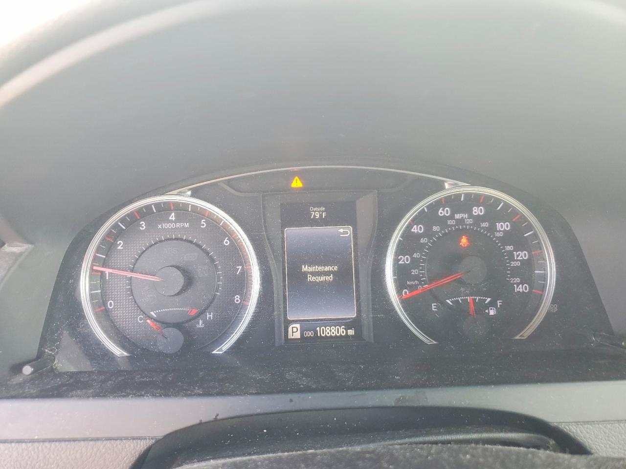 2015 TOYOTA CAMRY LE photo 9