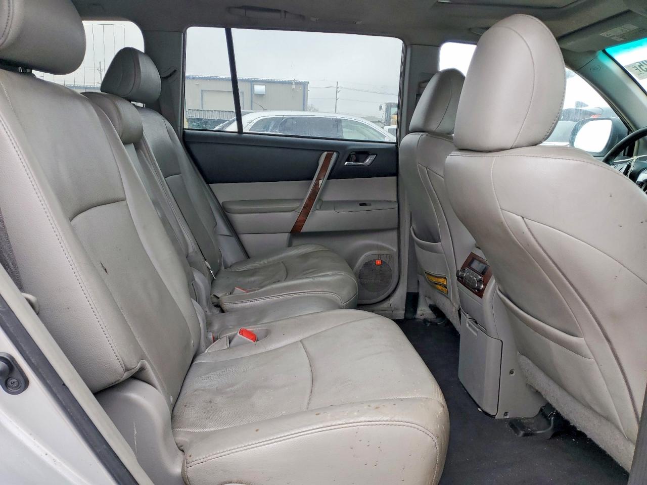 2013 TOYOTA HIGHLANDER LIMITED photo 21