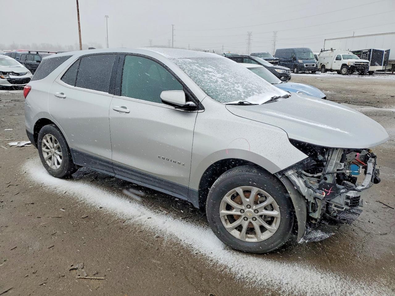 2019 CHEVROLET EQUINOX LT photo 4