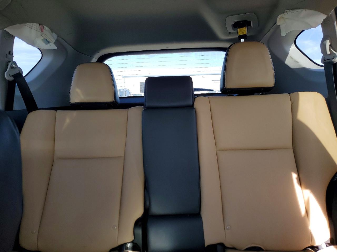 2016 TOYOTA RAV4 LIMITED photo 10
