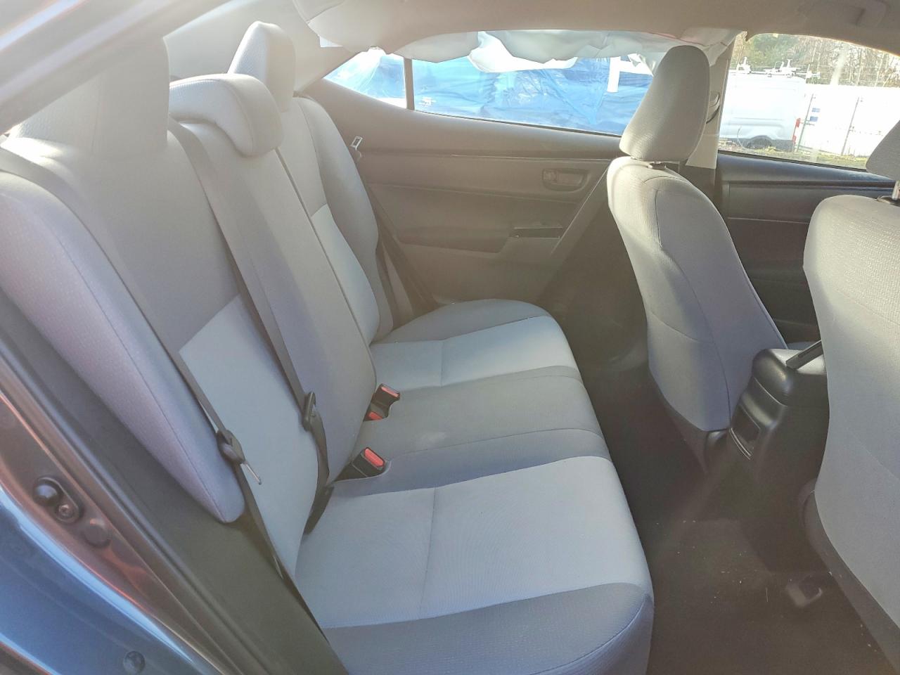 2018 TOYOTA COROLLA L photo 28