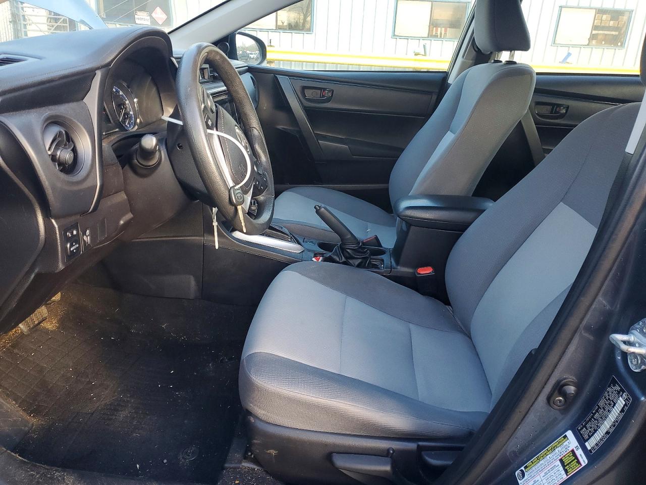 2018 TOYOTA COROLLA L photo 19
