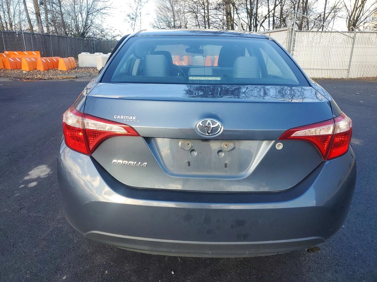 2018 TOYOTA COROLLA L photo 16