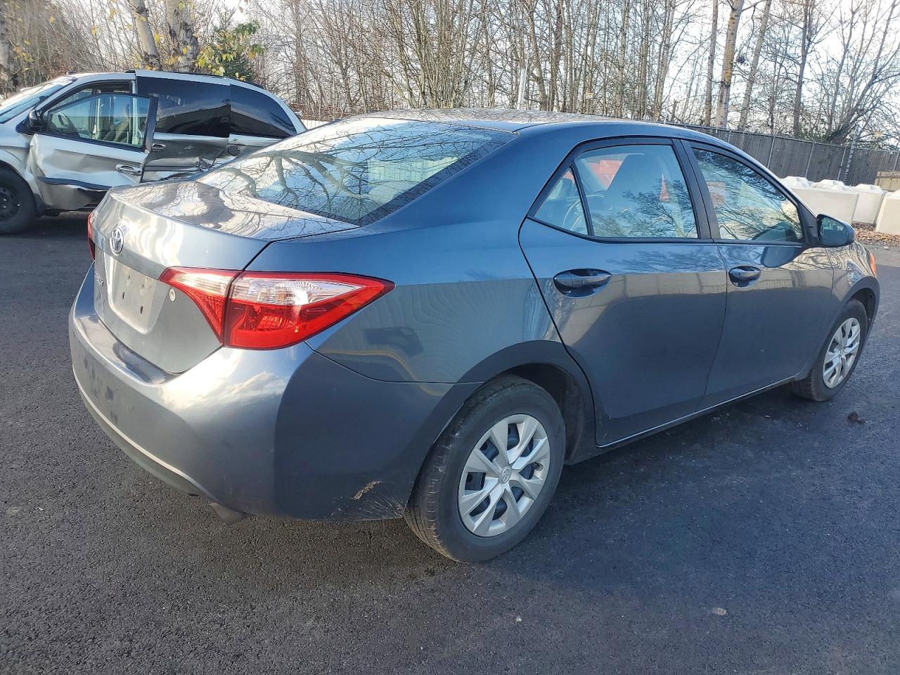 2018 TOYOTA COROLLA L photo 7