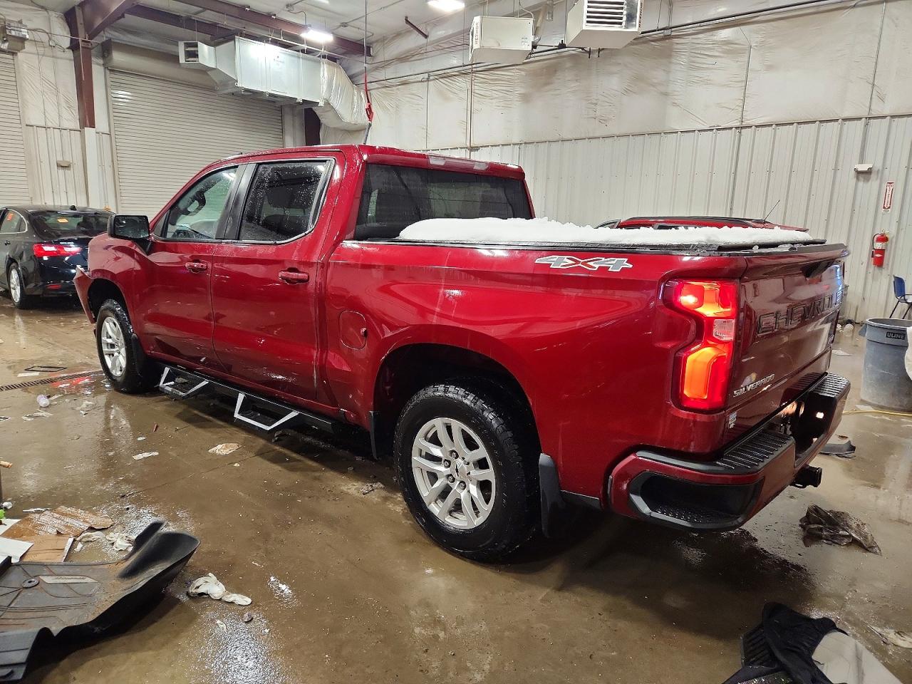 2020 CHEVROLET SILVERADO K1500 RST photo 2
