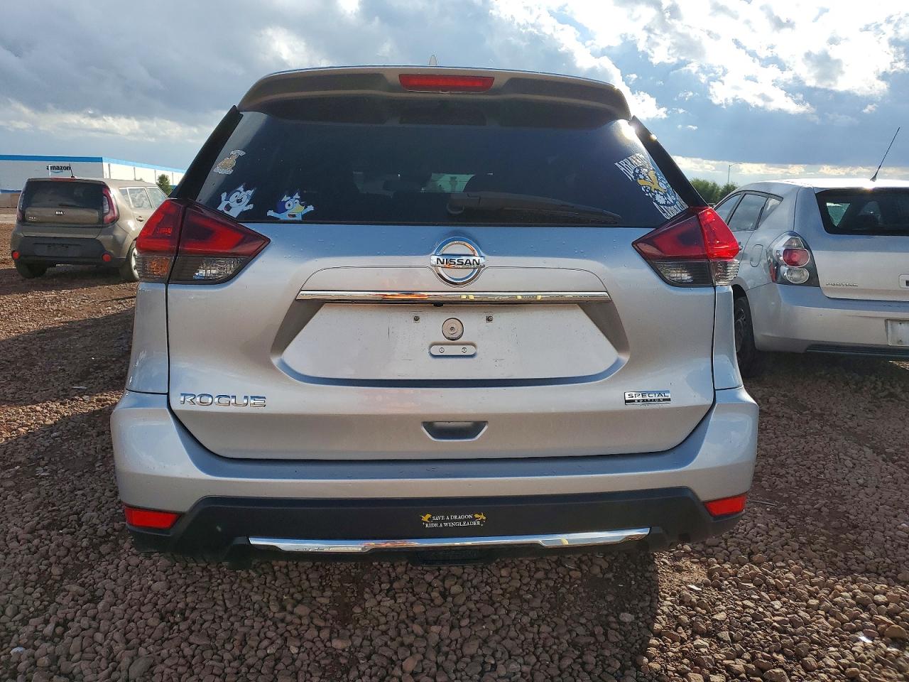 2020 NISSAN ROGUE S photo 6