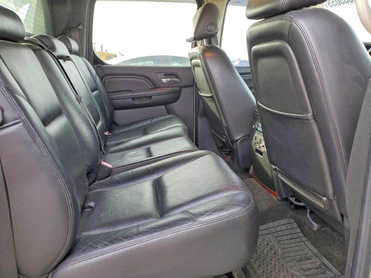 2008 CADILLAC ESCALADE EXT photo 11