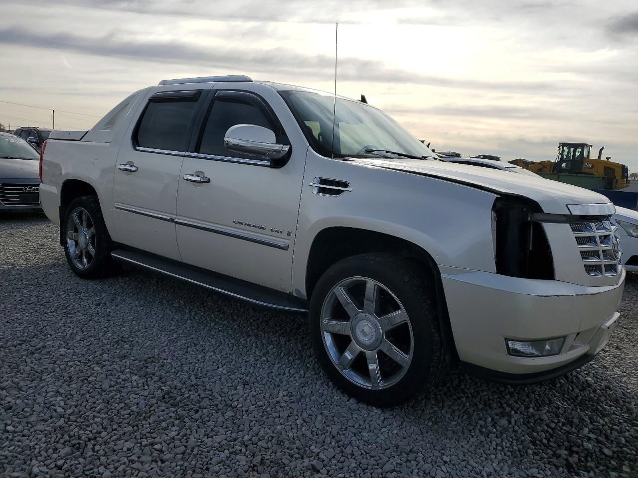 2008 CADILLAC ESCALADE EXT photo 4