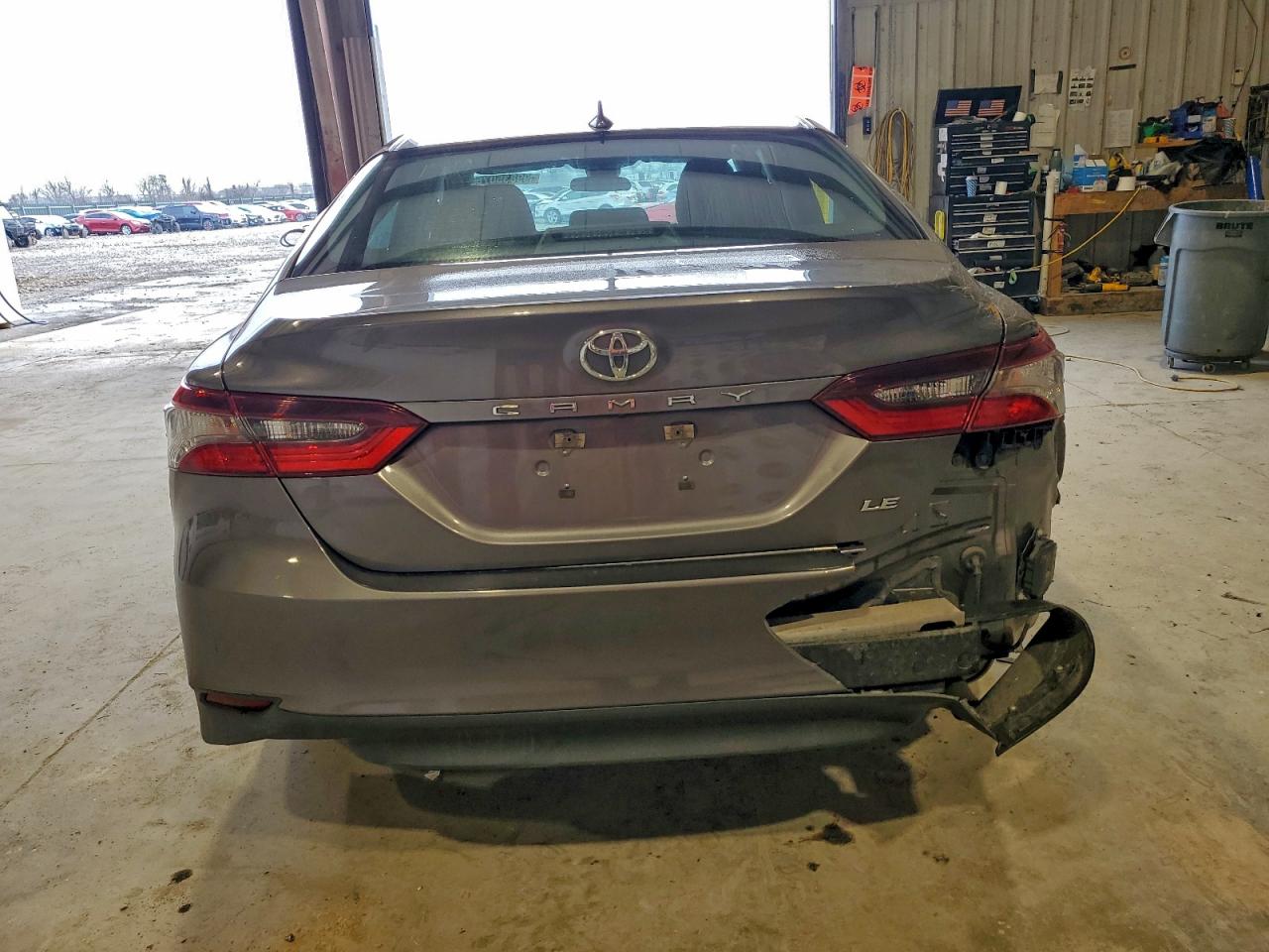 2023 TOYOTA CAMRY LE photo 6