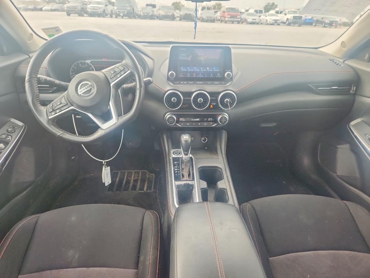 2022 NISSAN SENTRA SR photo 8