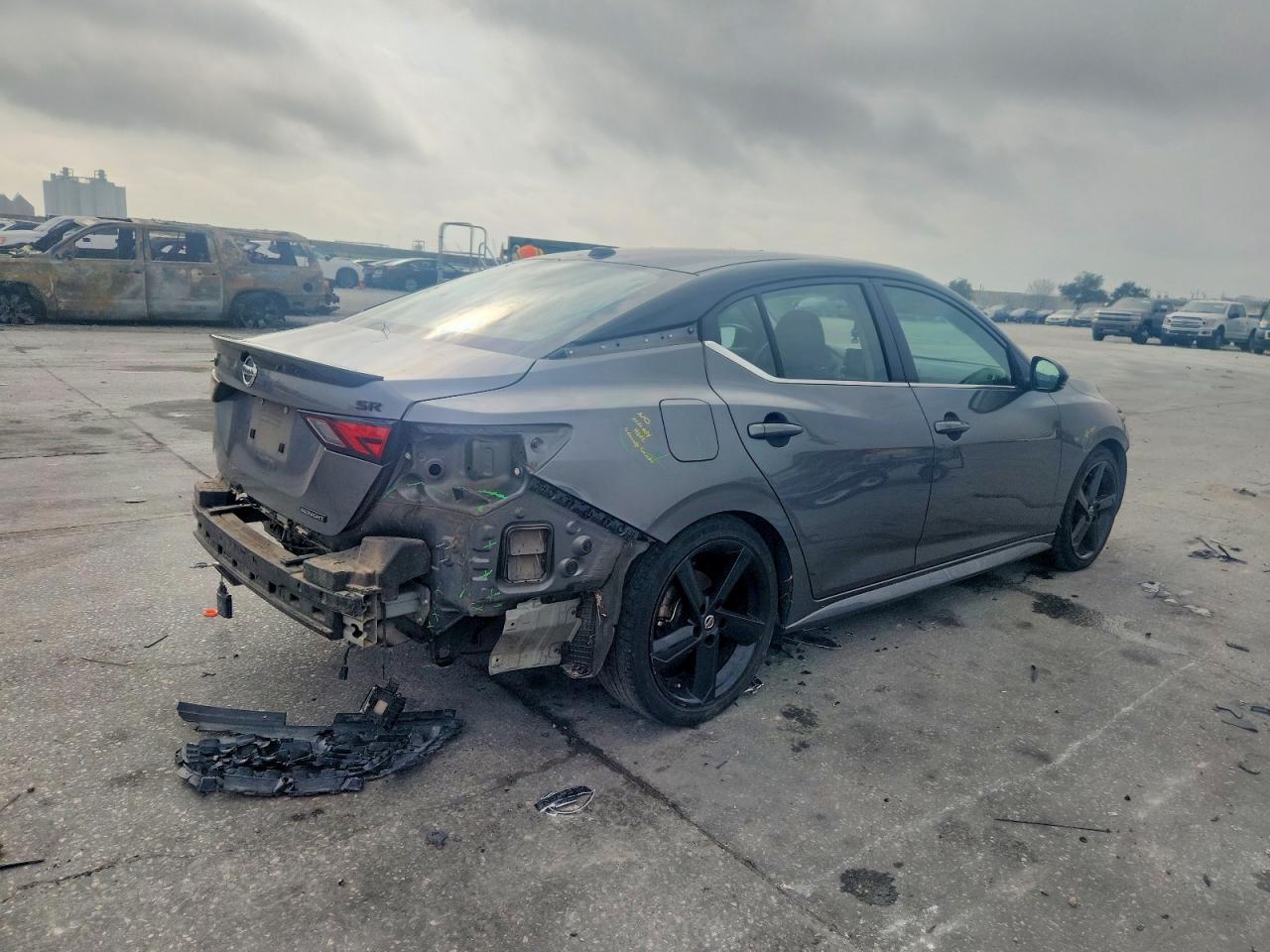 2022 NISSAN SENTRA SR photo 3