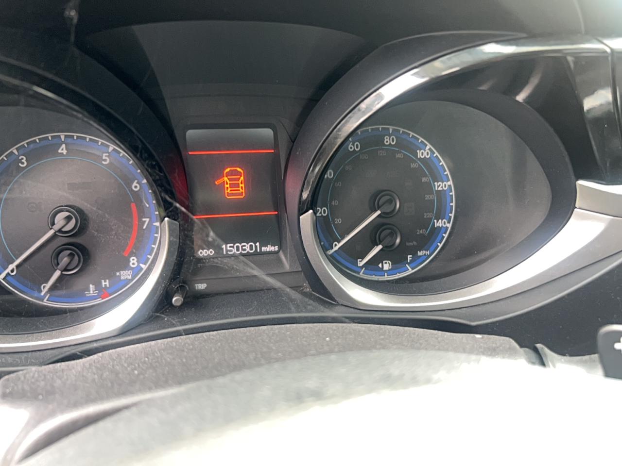 2016 TOYOTA COROLLA L photo 8