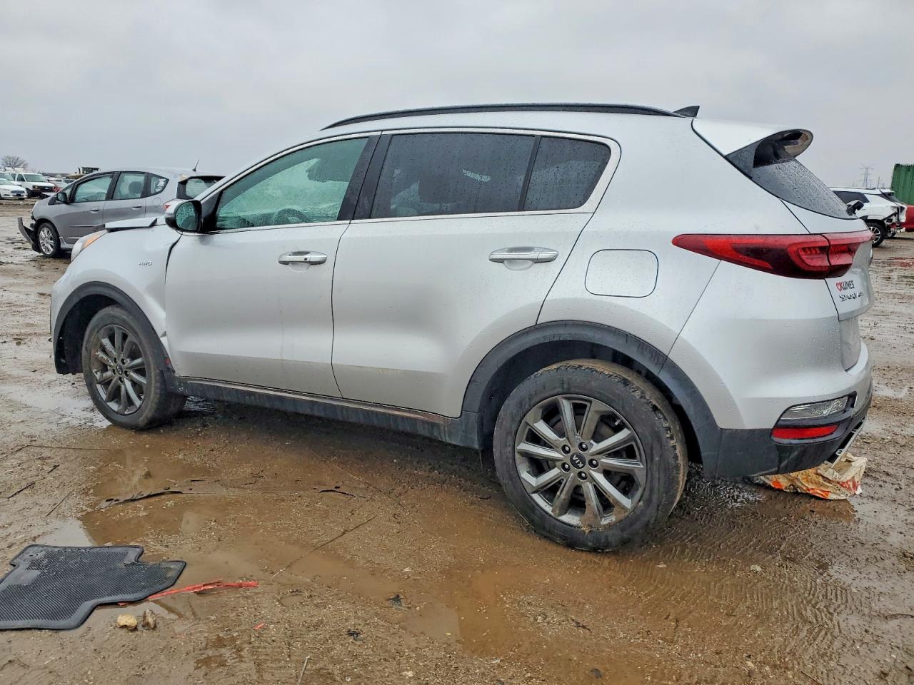 2020 KIA SPORTAGE S photo 2