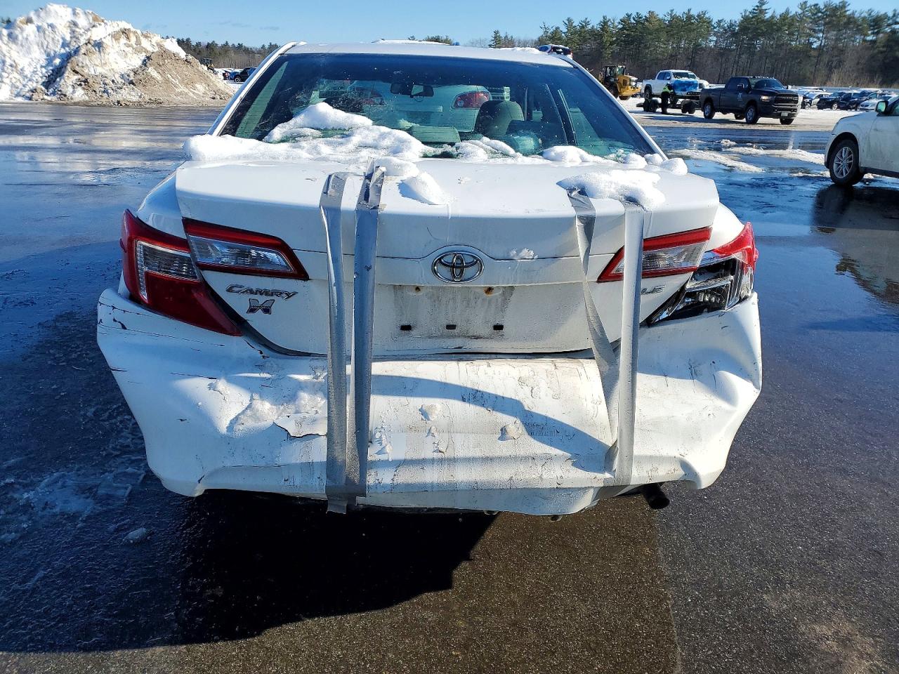 2012 TOYOTA CAMRY BASE photo 6