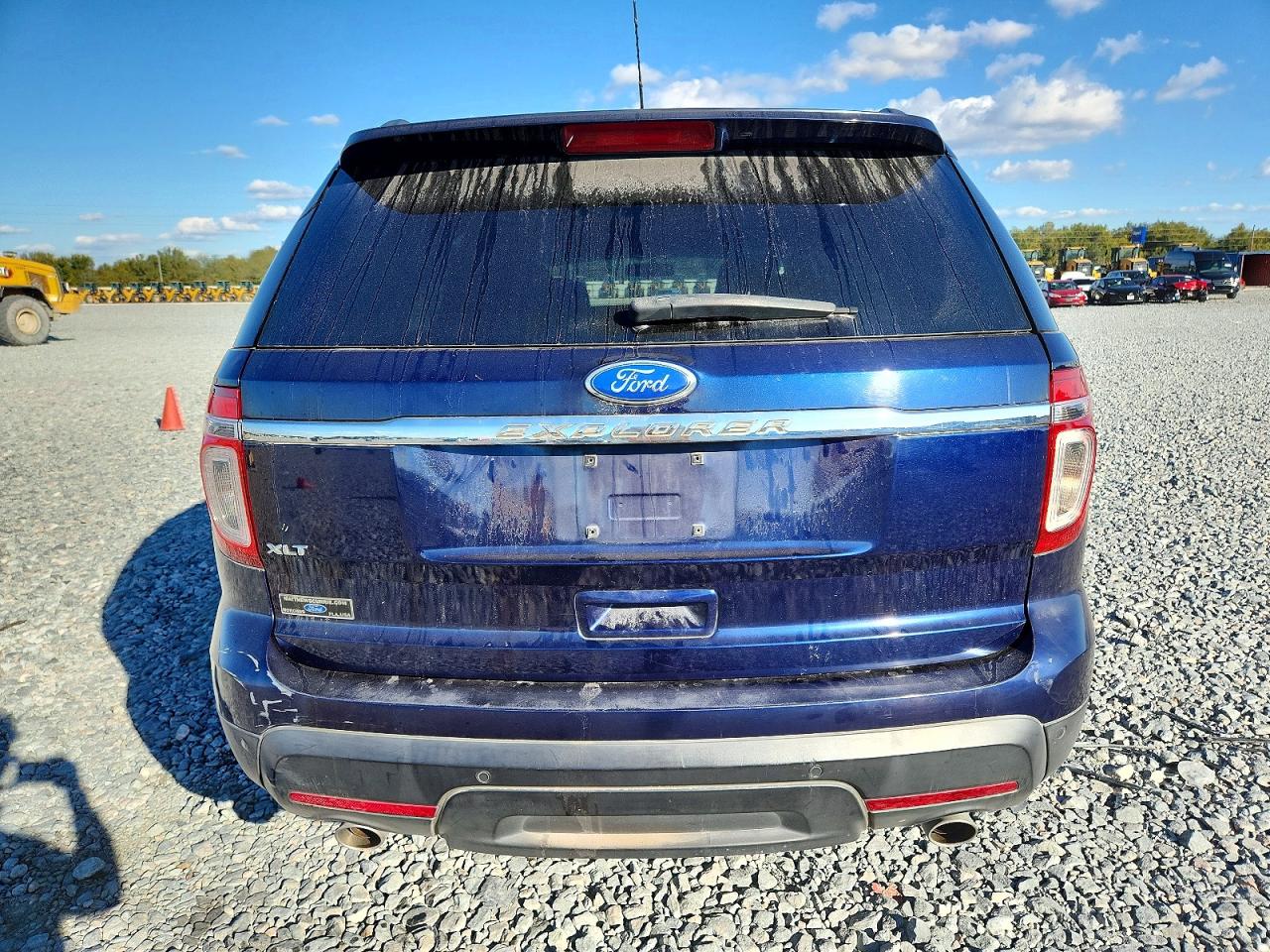 2011 FORD EXPLORER XLT photo 6