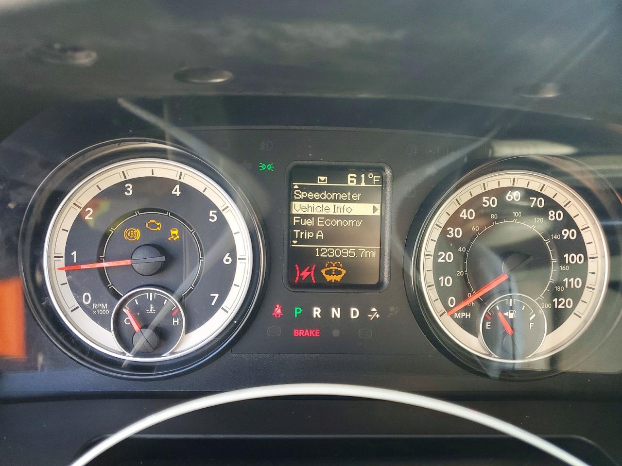 2016 RAM 1500 ST photo 9