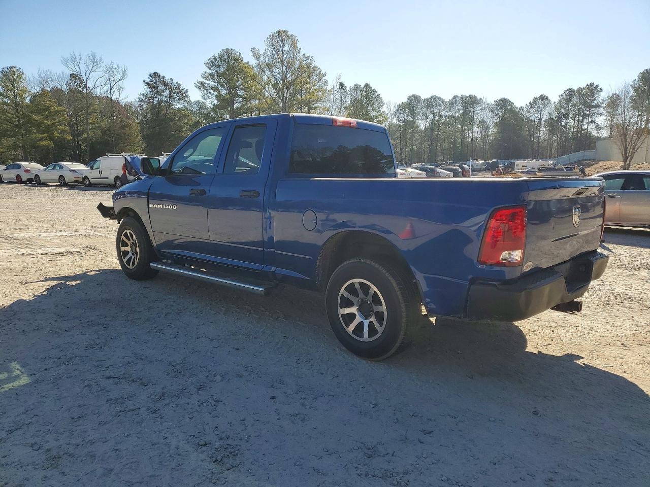2016 RAM 1500 ST photo 2