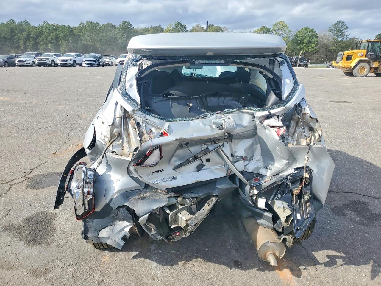 2018 NISSAN KICKS S photo 6