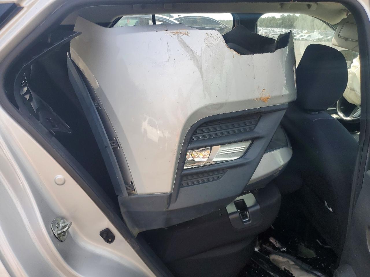 2018 NISSAN KICKS S photo 10