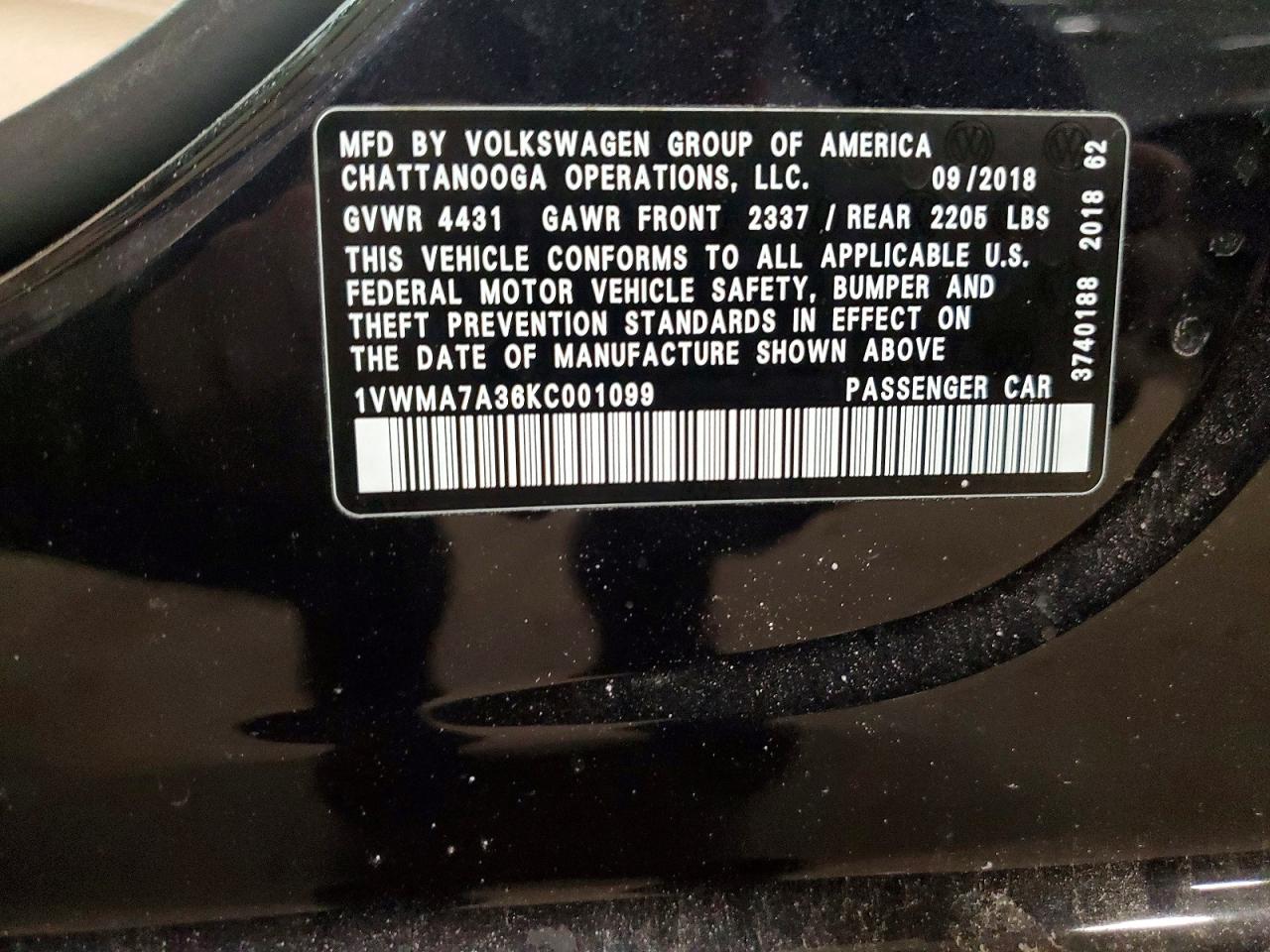 2019 VOLKSWAGEN PASSAT SE R-LINE photo 13