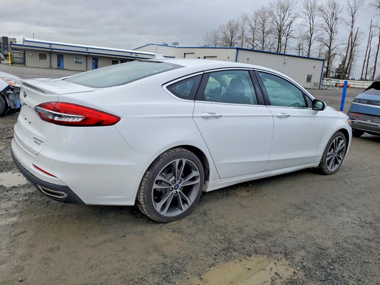 2019 FORD FUSION TITANIUM photo 3