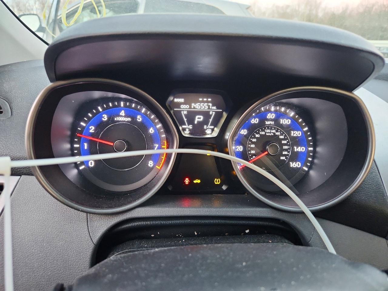 2013 HYUNDAI ELANTRA GLS photo 9