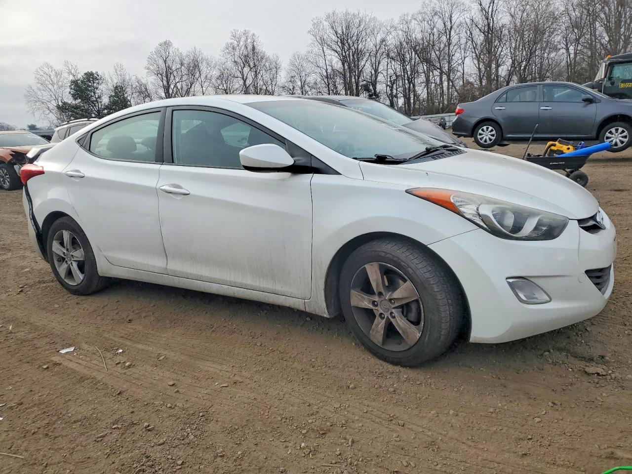 2013 HYUNDAI ELANTRA GLS photo 4