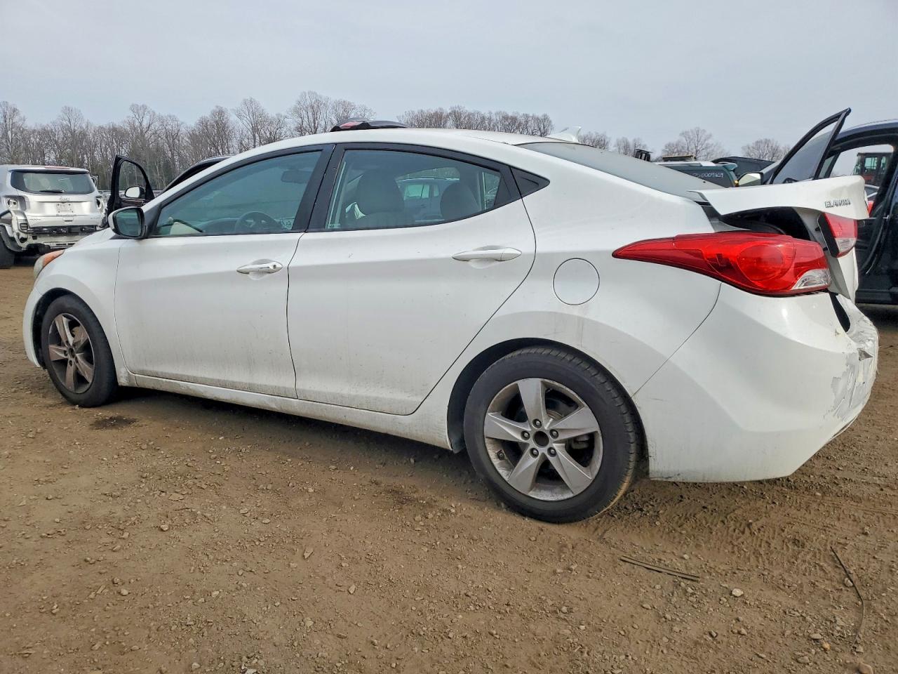 2013 HYUNDAI ELANTRA GLS photo 2