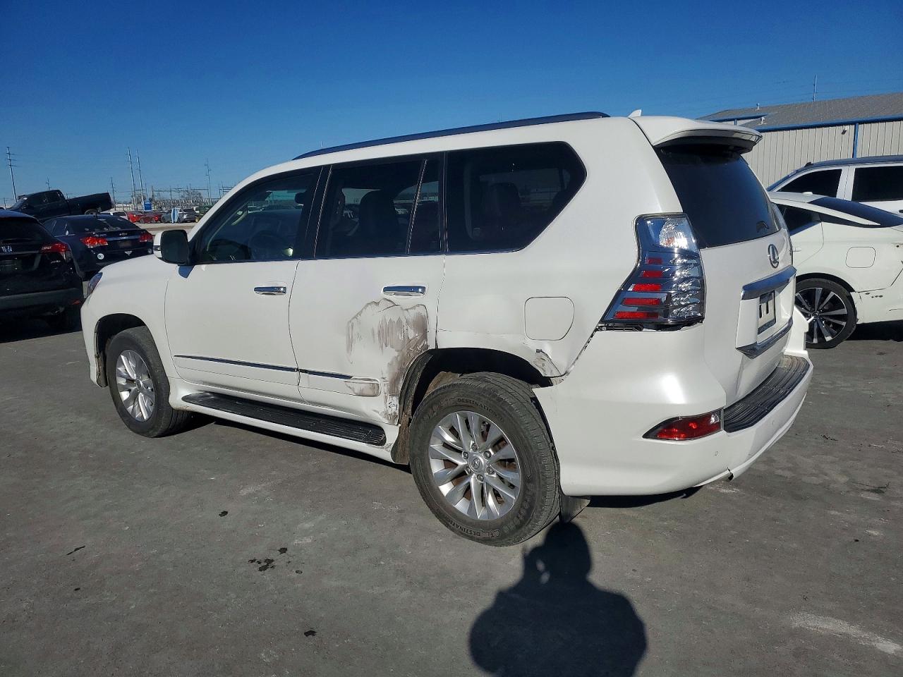 2014 LEXUS GX 460 photo 2