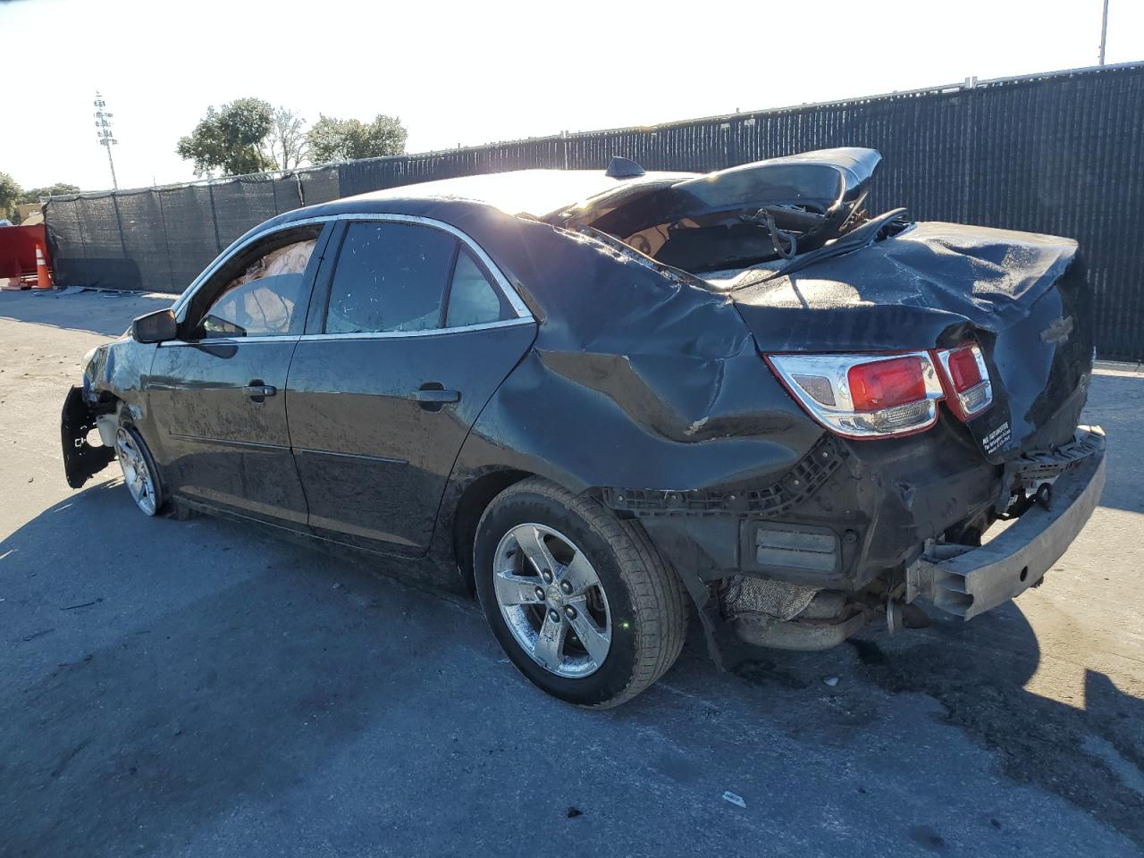 2014 CHEVROLET MALIBU LS photo 2
