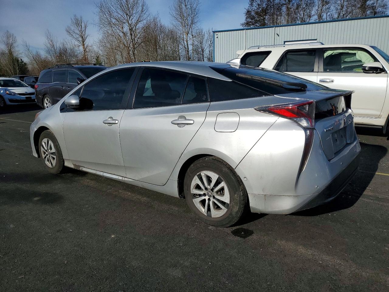 2018 TOYOTA PRIUS photo 2