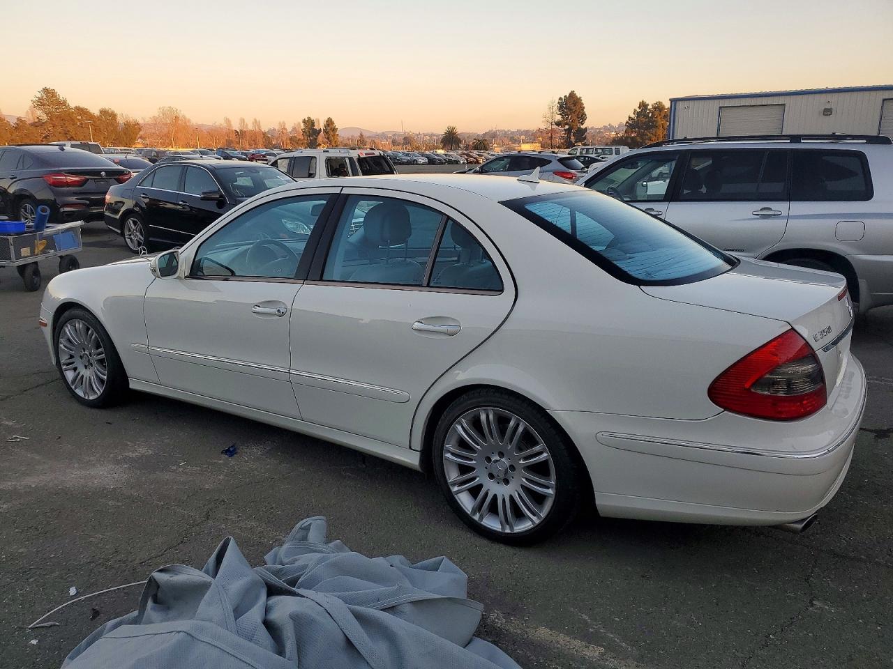 2008 MERCEDES-BENZ E 350 photo 2