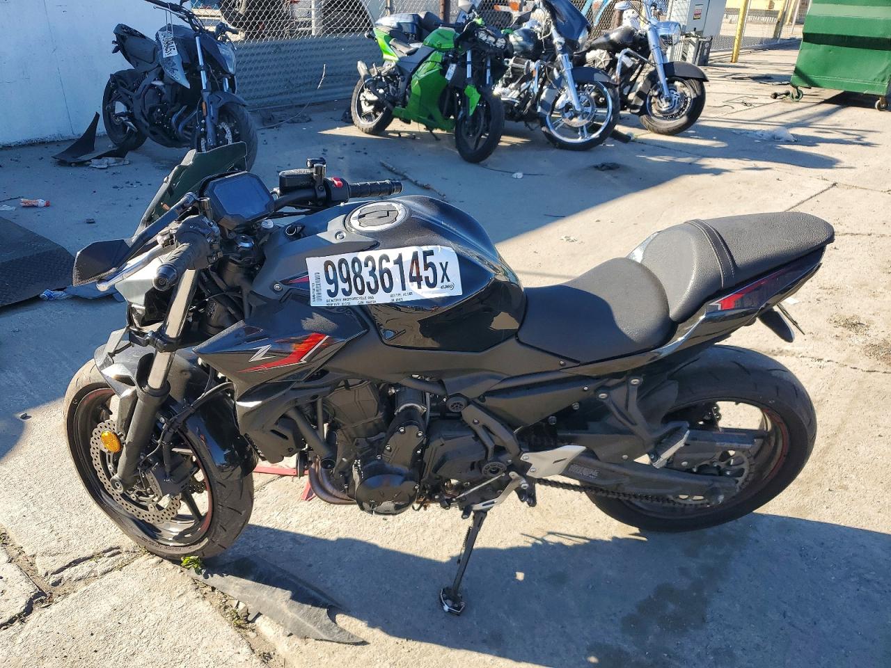 2025 KAWASAKI ER650 P photo 3