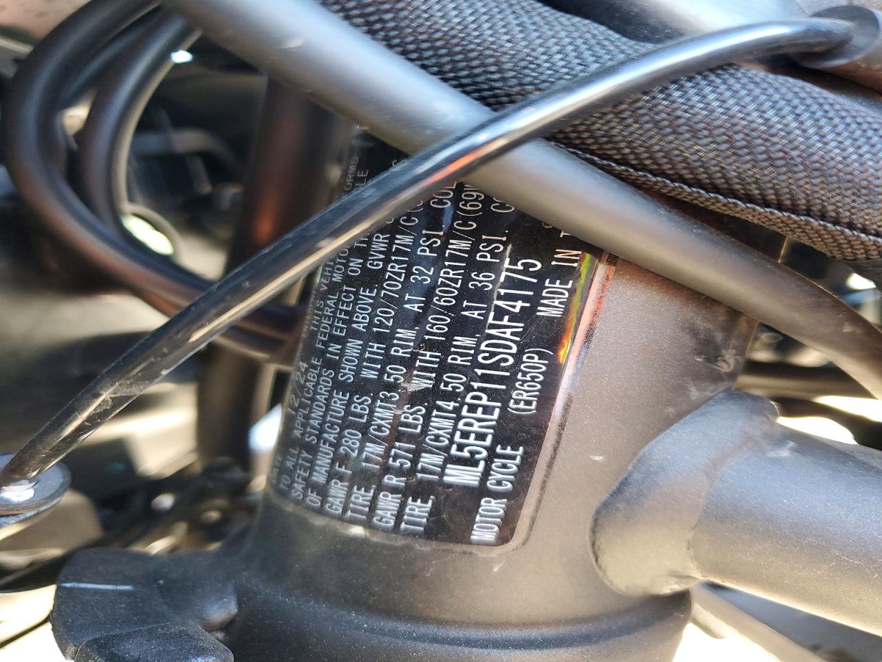 2025 KAWASAKI ER650 P photo 9