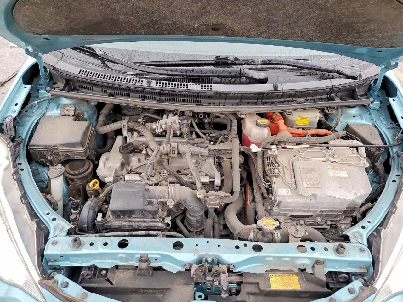 2014 TOYOTA PRIUS C photo 11
