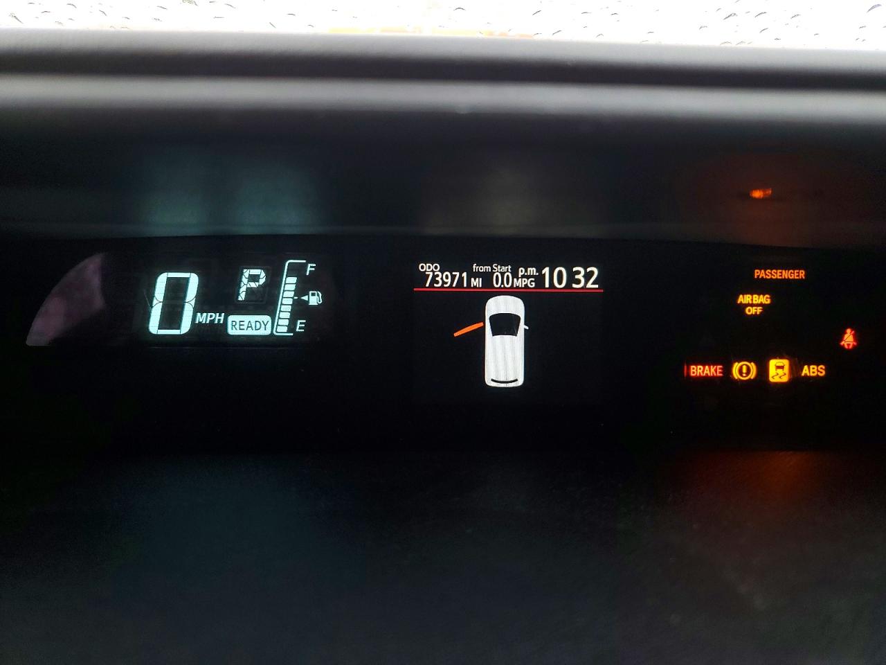 2014 TOYOTA PRIUS C photo 9