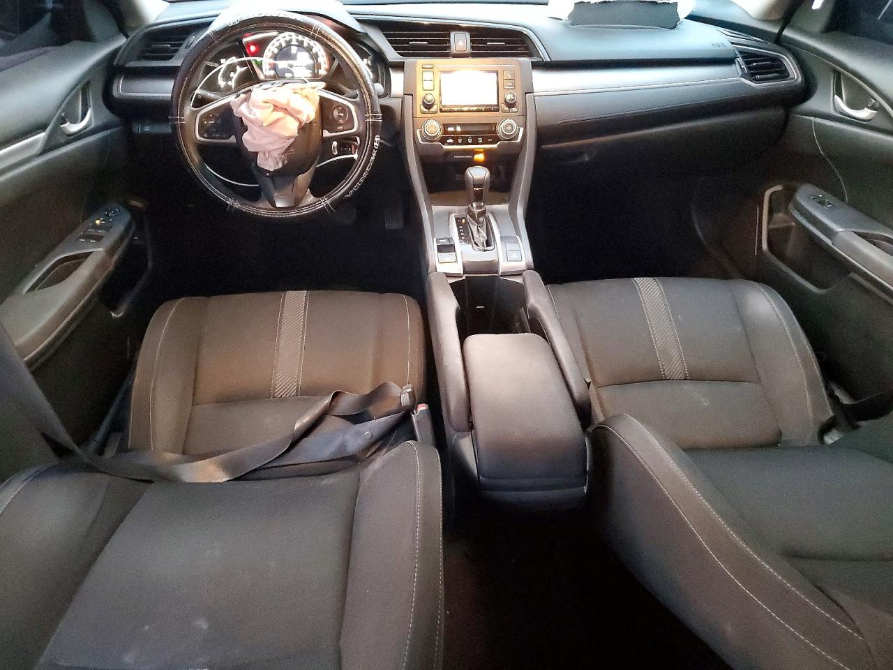 2017 HONDA CIVIC LX photo 8