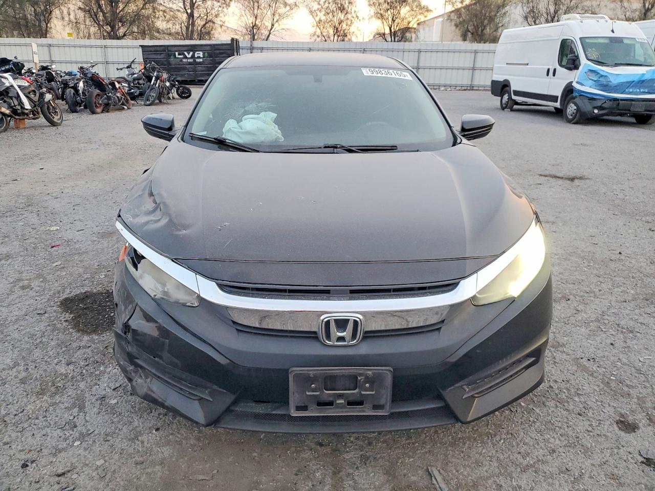 2017 HONDA CIVIC LX photo 5