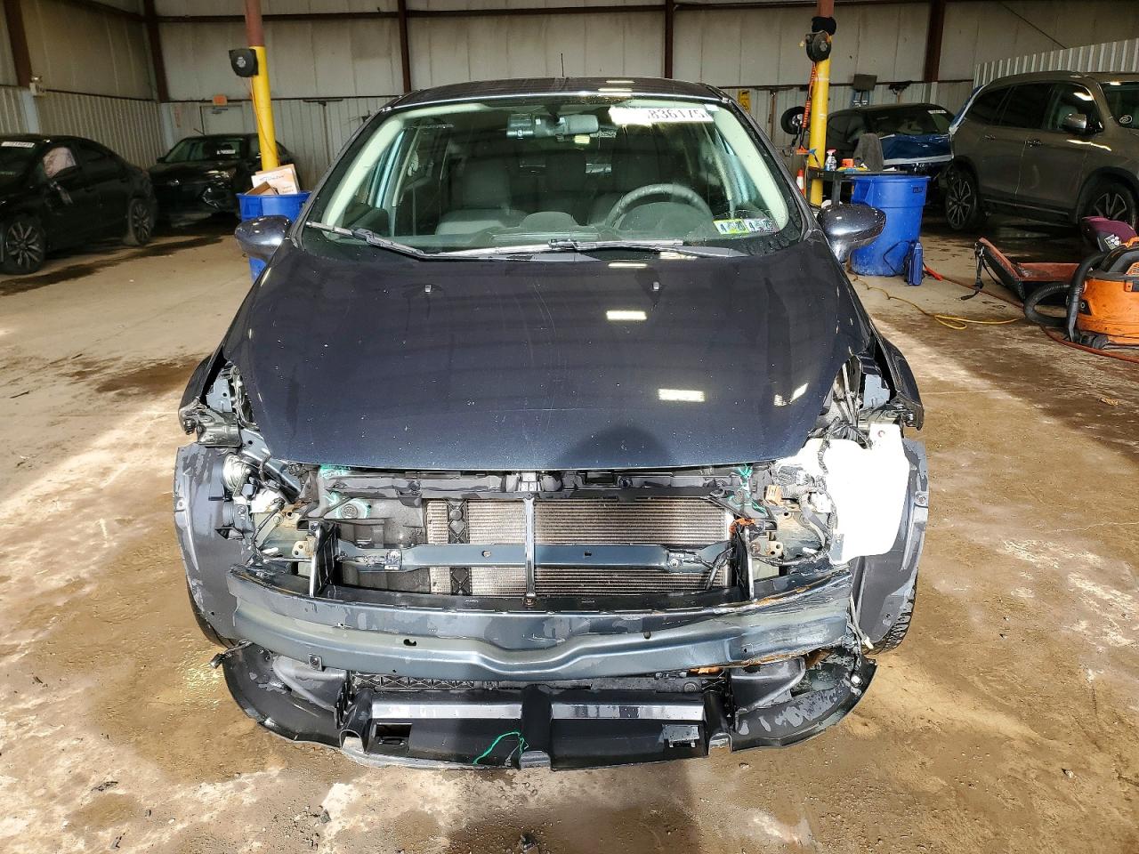 2011 FORD FIESTA SE photo 5