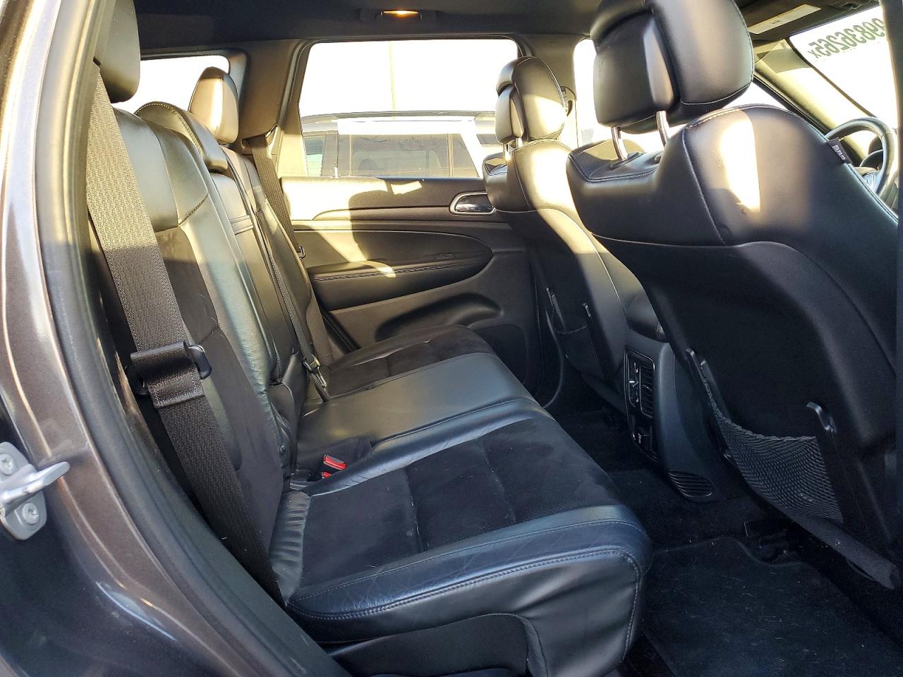 2015 JEEP GRAND CHEROKEE LAREDO photo 11