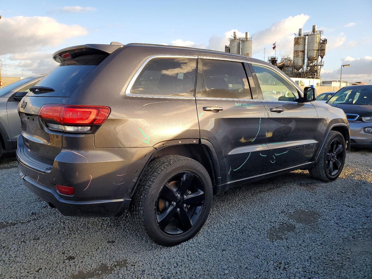 2015 JEEP GRAND CHEROKEE LAREDO photo 3